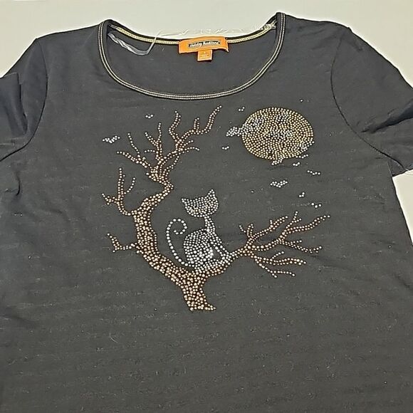 Black lightweight long sleeve studded Halloween top with flared bottom size smal - Picture 7 of 9